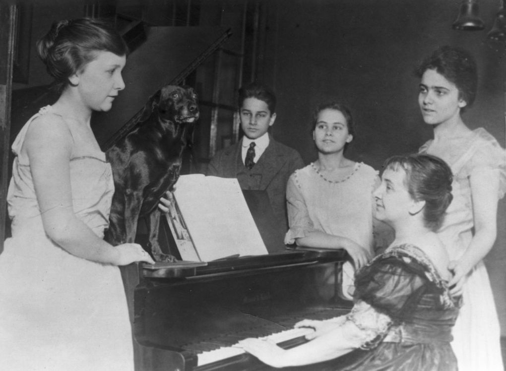 1280px-McClintock_family